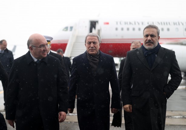 Bakan Akar ve Hakan Fidan'dan kritik yurt dışı ziyareti