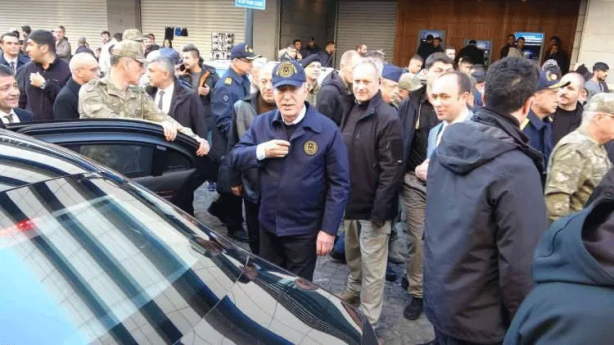 Foto - Bakan Akar ve TSK komuta kademesi Diyarbakır sokaklarında