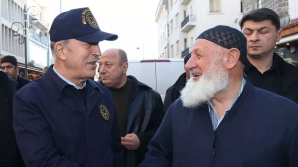 Foto - Bakan Akar ve TSK komuta kademesi Diyarbakır sokaklarında