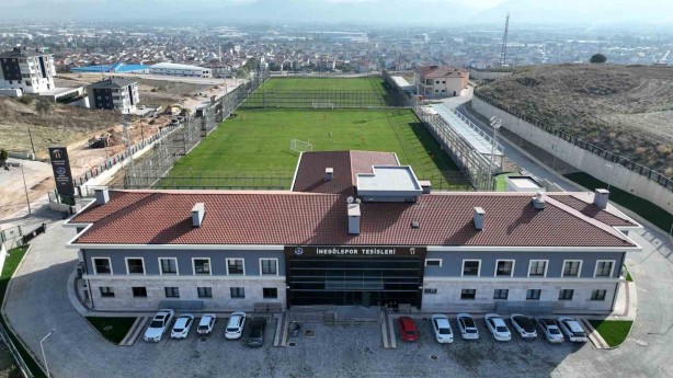 Foto - Bakan Bak, İnegöl’de spor tesisi açılışında konuştu: "Türkiye bir spor devrimi yaşıyor"