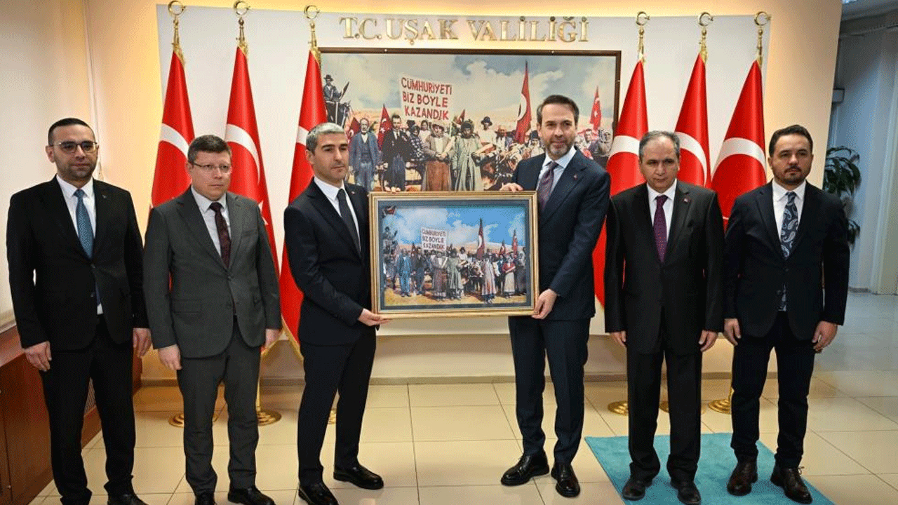 Foto - Bakan Bayraktar: Enflasyon ve döviz sorun olmayacak