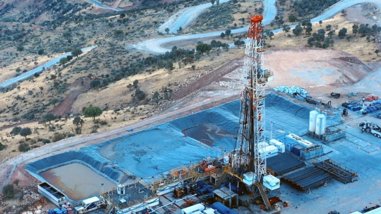 Foto - Bakan Bayraktar’dan petrol müjdesi: Gözler Diyarbakır’daki sondajda! 24 kuyuda çalışmalar başlıyor 