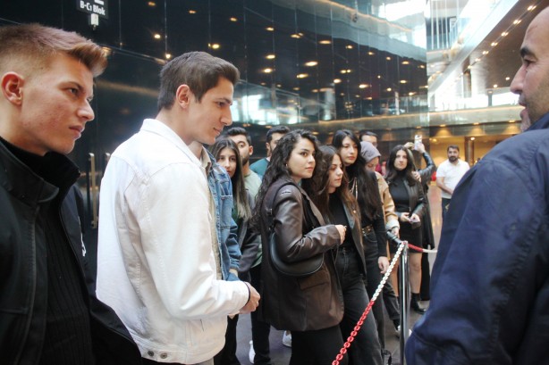 Foto - Bakan bir daha bakıyor! Klasik otomobil tutkunları buraya