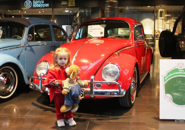 Foto - Bakan bir daha bakıyor! Klasik otomobil tutkunları buraya