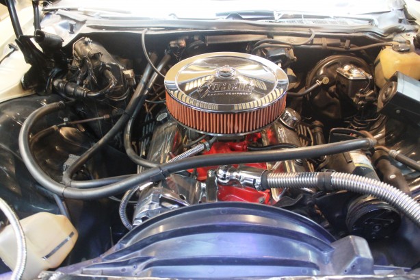 Foto - Bakan bir daha bakıyor! Klasik otomobil tutkunları buraya