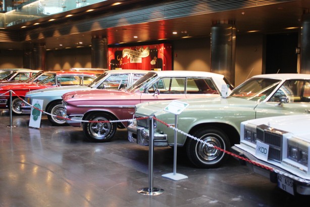 Foto - Bakan bir daha bakıyor! Klasik otomobil tutkunları buraya