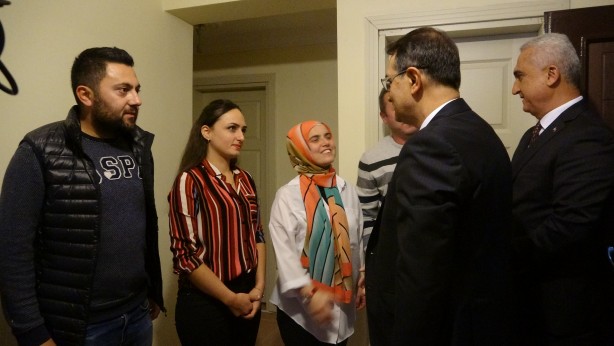 Foto - Bakan Dönmez doğal gaz sevincine ortak oldu
