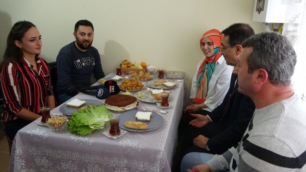 Foto - Bakan Dönmez doğal gaz sevincine ortak oldu