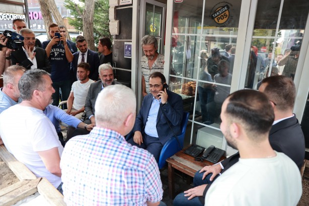 Foto - Bakan Dönmez vatandaşa taksi gönderdi