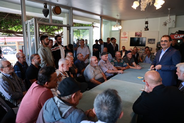Foto - Bakan Dönmez vatandaşa taksi gönderdi