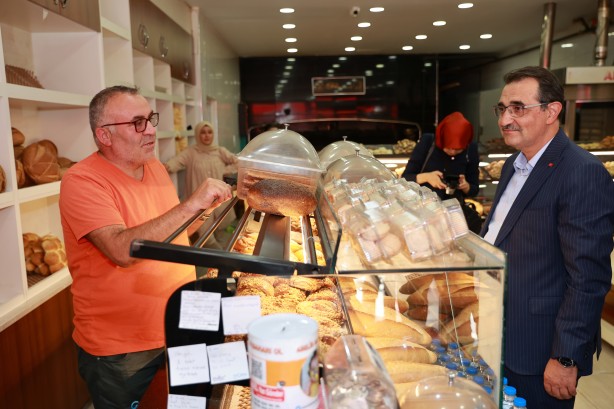 Foto - Bakan Dönmez vatandaşa taksi gönderdi