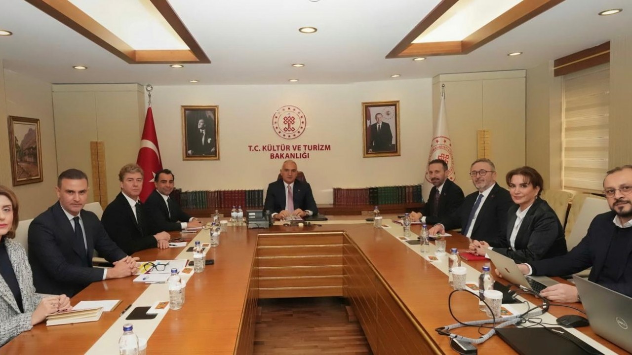 Bakan Ersoy 2026 Türkiye Kültür Yolu Festivali çalışmalarını resmen başlattı: Bu yı 26 şehirde festival var...