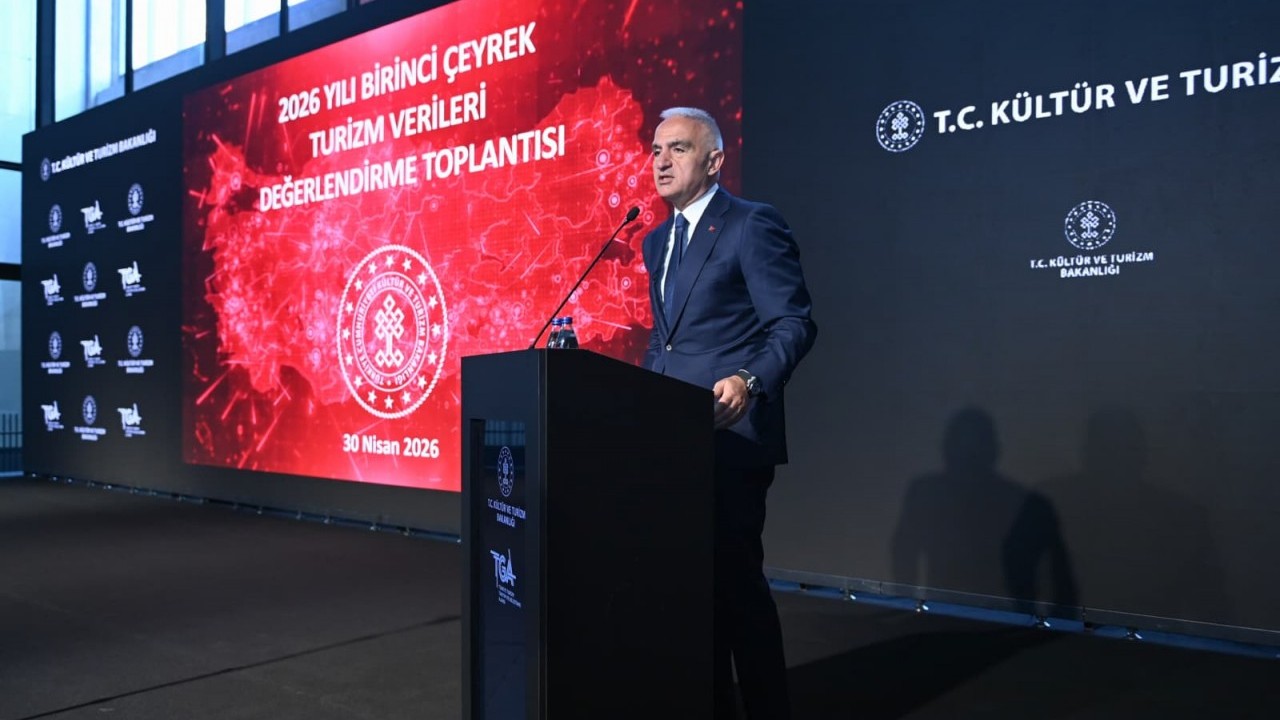 Bakan Ersoy duyurdu: Turizmde ilk çeyrekte güçlü performans! Müthiş rakamlar ortaya çıktı...