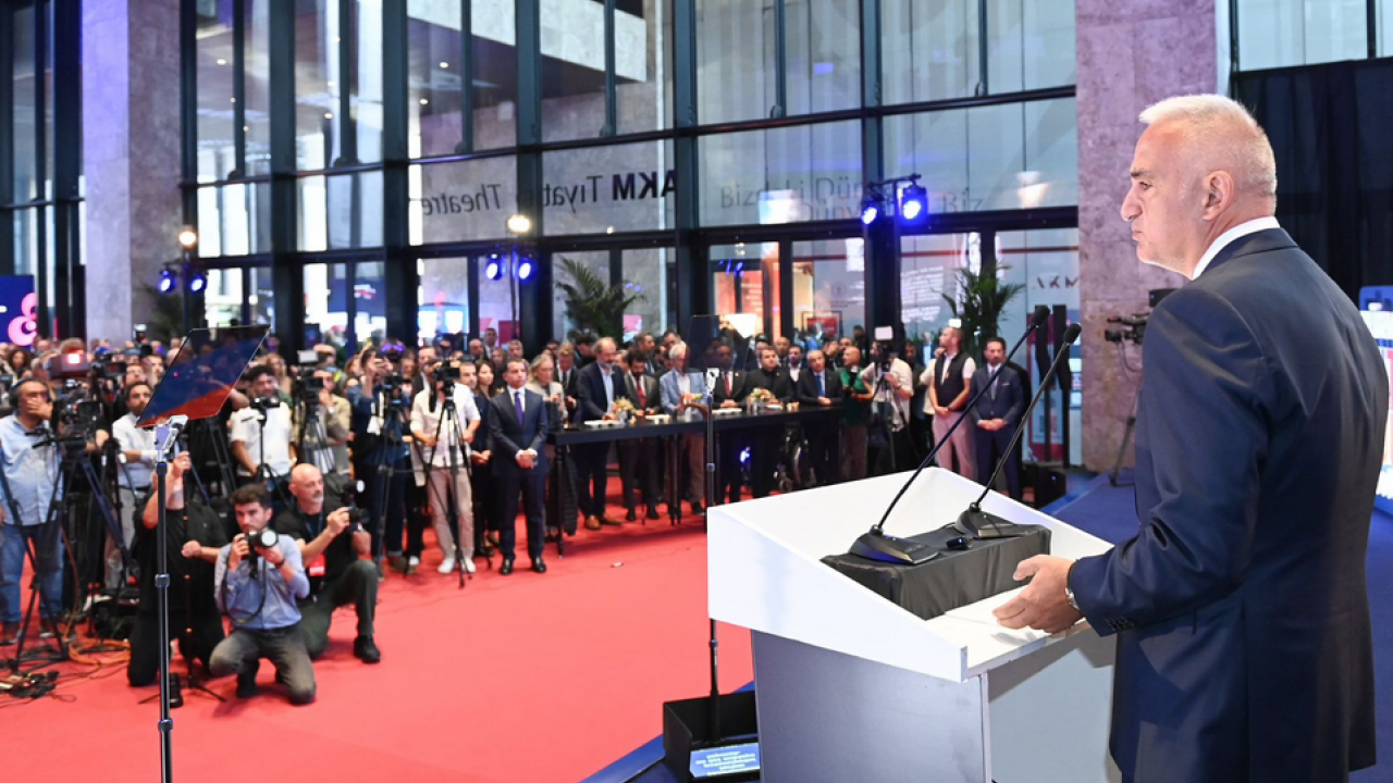 Foto - Bakan Ersoy: Bu büyük kültür yolculuğunu 2027 yılında 32 ilimizle daha da ileri taşıyoruz