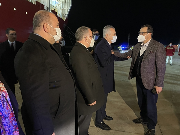 Foto - Bakan Fatih Dönmez'den Yavuz Sondaj Gemisi'ne ziyaret