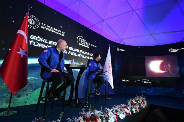 Foto - Bakan flaş gelişmeyi duyurdu: Uzaya fırlatılan Türksat 5A uydusundan haber var!