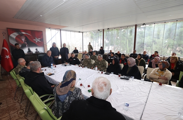 Foto - Bakan Hulusi Akar duyurdu: 306 terörist etkisiz hale getirildi