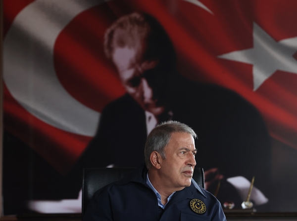 Foto - Bakan Hulusi Akar duyurdu: 306 terörist etkisiz hale getirildi