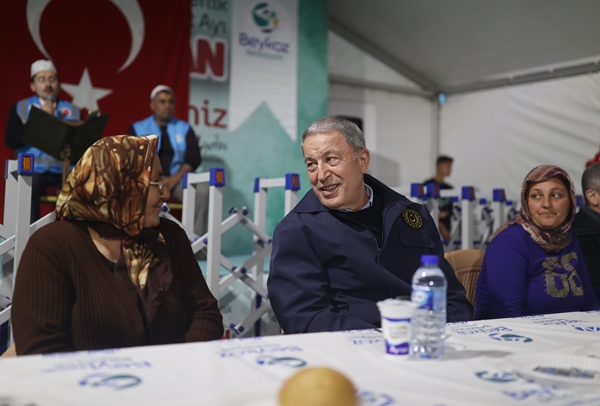 Foto - Bakan Hulusi Akar'dan o iddialara yalanlama