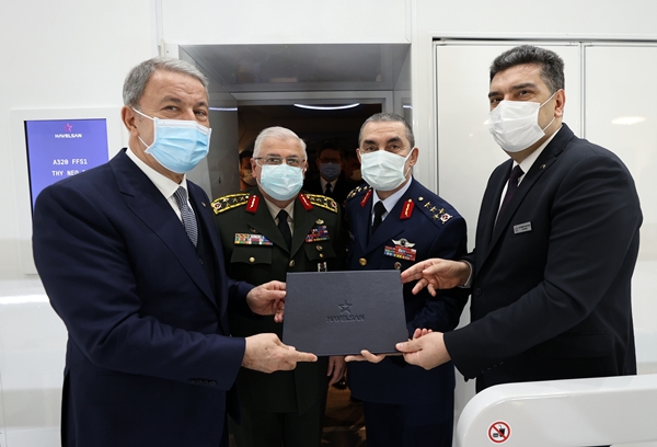 Foto - Bakan Hulusi Akar'dan tam isabet