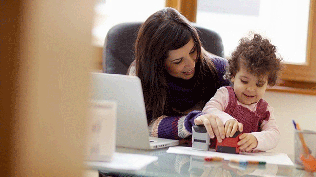 Foto - Bakan Işıkhan müjdeyi Türkiye'ye duyurdu: Devlet çalışan anneye 21 bin lira veriyor!
