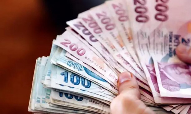 Bakan Işıkhan'dan milyonların yüzünü güldürecek memur zammı ve emekli maaşı açıklaması! 'Enflasyonun altında ezdirmeyeceğiz'