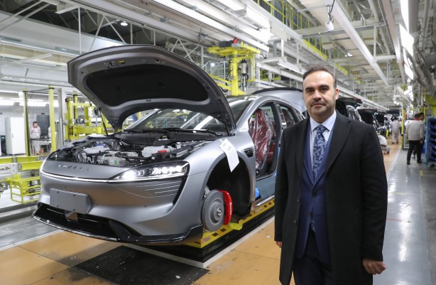 Foto - Bakan Kacır’dan Chery’nin elektrikli modeli OMODA E5’e tam not! Beraberindeki heyet ile birlikte test etti!