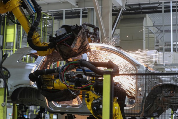 Foto - Bakan Kacır’dan Chery’nin elektrikli modeli OMODA E5’e tam not! Beraberindeki heyet ile birlikte test etti!