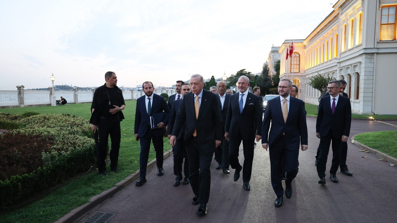 Foto - Bakan Kacır'dan Togg'a ilişkin paylaşım: Şimdi yeni bir sayfa açıyoruz! Cumhurbaşkanı Erdoğan'a T10F'nin ilk teslimatı yapıldı