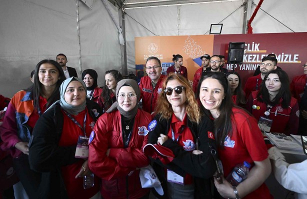 Foto - Bakan Kasapoğlu Teknofest'te... Dünya tam anlamıyla çıldıracak...