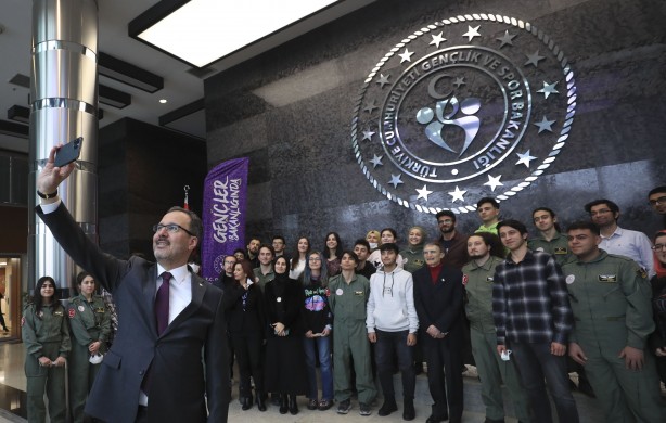 Foto - Bakan Kasapoğlu ve Aziz Sancar, gençlerle buluştu