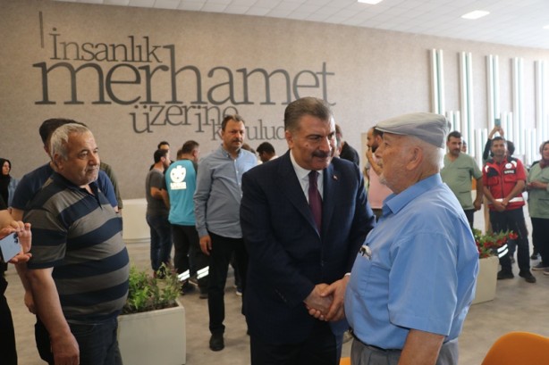 Bakan Koca'dan Defne Devlet Hastanesine ziyaret