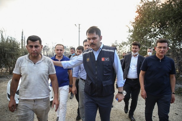 Foto - Bakan Kurum Manavgat'ta: Yaralar en yakın sürede sarılacak