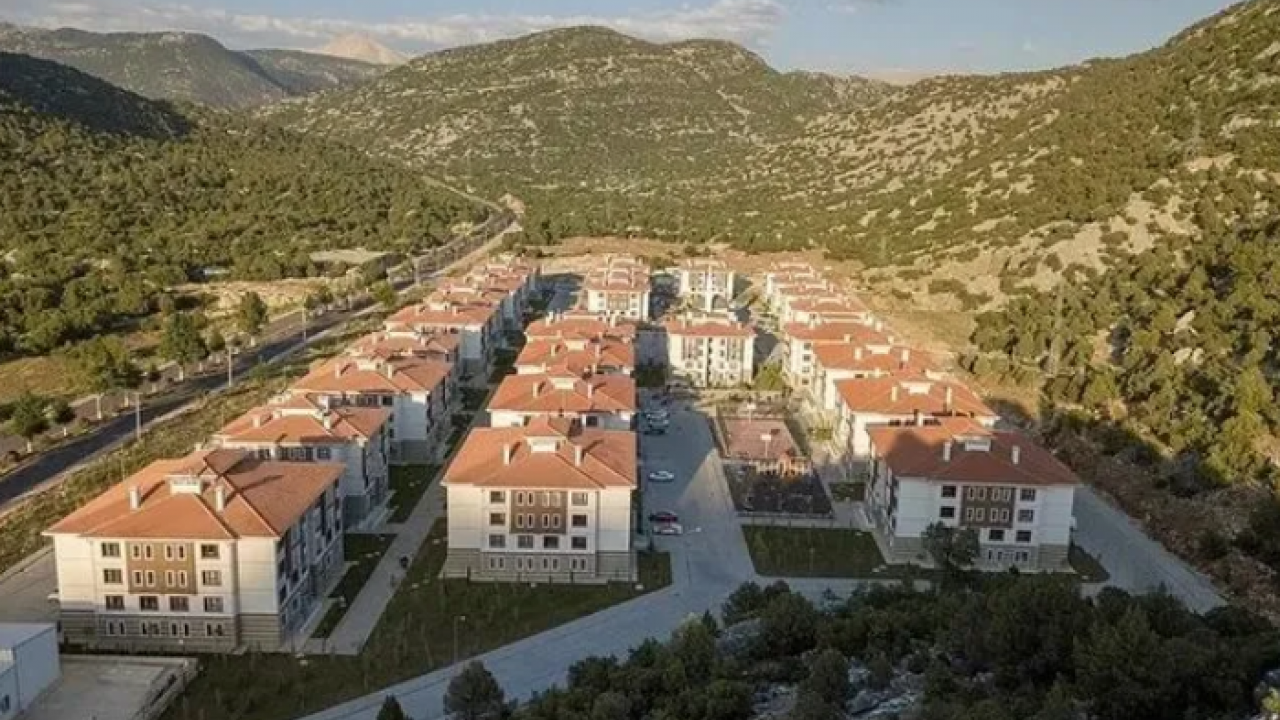 Foto - Bakan Kurum’dan gençlere ve 3 çocuklu ailelere sosyal konut müjdesi! Detayları bugün Erdoğan açıklayacak