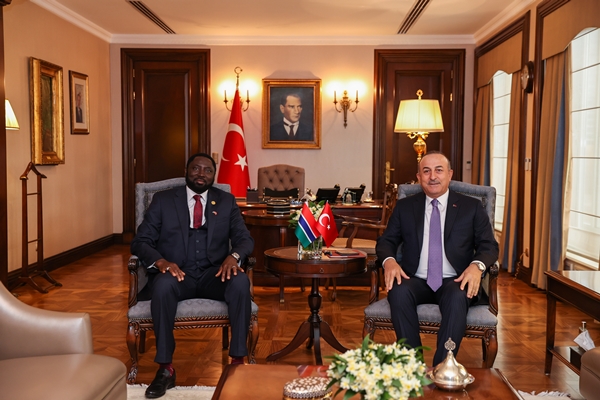 Foto - Bakan Mevlüt Çavuşoğlu'ndan skandal karara sert tepki