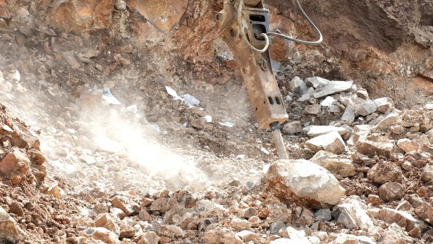 Foto - Bakan Murat Kurum paylaştı: İlk kazma vuruldu