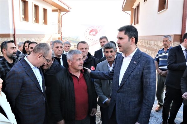 Bakan Murat Kurum’dan mahalle muhtarına "cami lojmanı" sözü