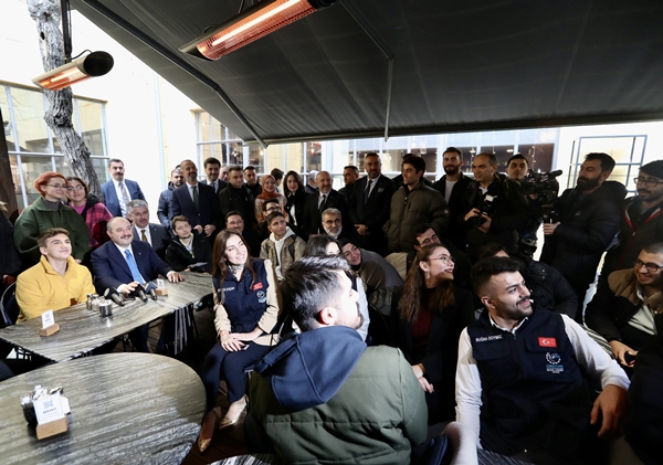 Foto - Bakan Mustafa Varank: Avrupa'nın bir numarası olmaya az kaldı