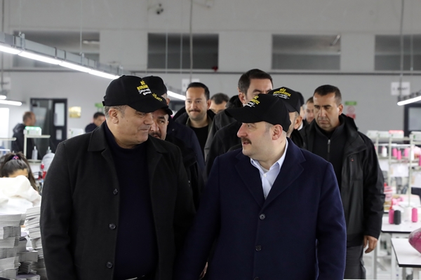 Foto - Bakan Mustafa Varank duyurdu: Deprem bölgesindeki sanayide hasar 170 milyar TL