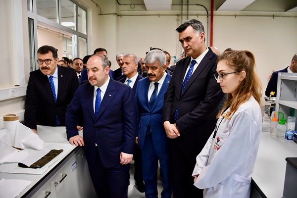 Foto - Bakan Mustafa Varank duyurdu: Kritik konularda dünyada öncü olacak!