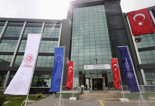 Foto - Bakan Mustafa Varank duyurdu: Kritik konularda dünyada öncü olacak!