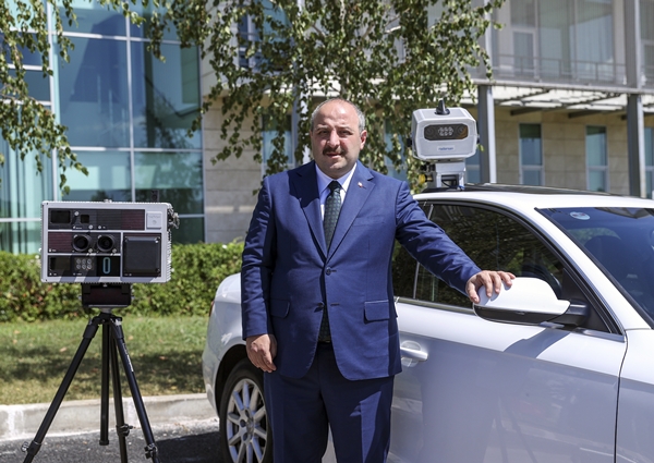 Foto - Bakan Mustafa Varank: Gördüğümde çok etkilendim