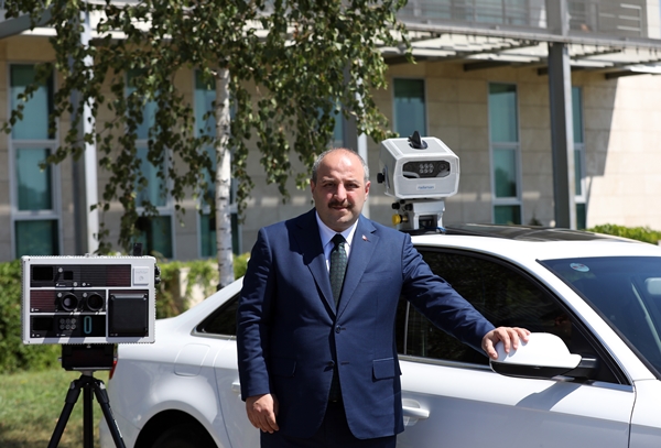 Foto - Bakan Mustafa Varank: Gördüğümde çok etkilendim