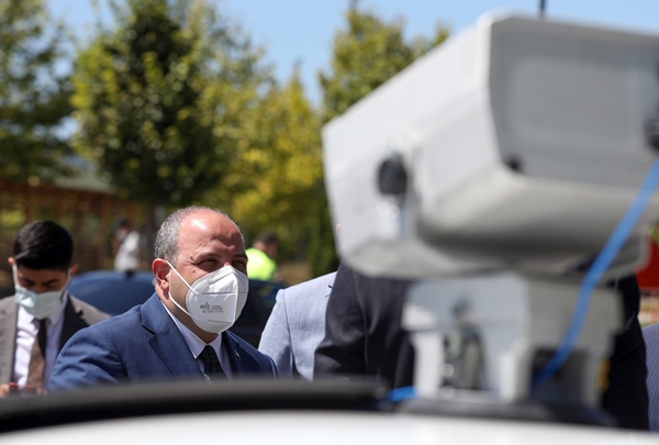 Bakan Mustafa Varank: Gördüğümde çok etkilendim