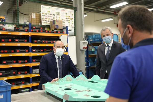 Foto - Bakan Mustafa Varank Milli Turbojet Motoru'nu test etti