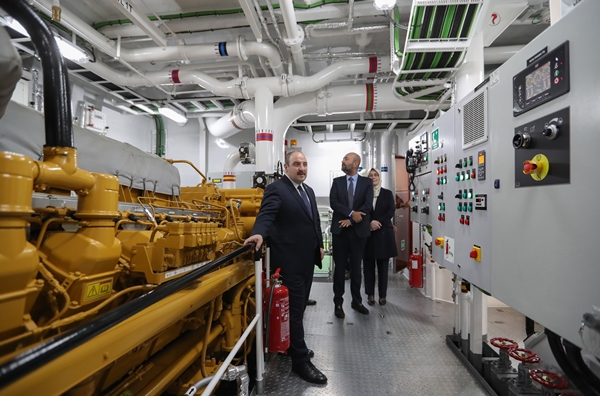 Foto - Bakan Mustafa Varank'tan tam not... Sipariş yağıyor