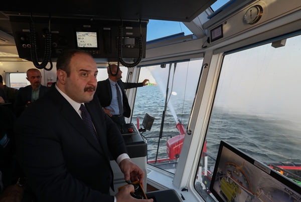 Foto - Bakan Mustafa Varank'tan tam not... Sipariş yağıyor