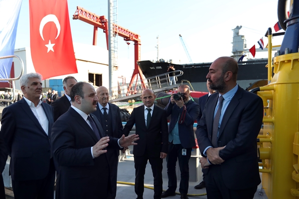 Foto - Bakan Mustafa Varank'tan tam not... Sipariş yağıyor