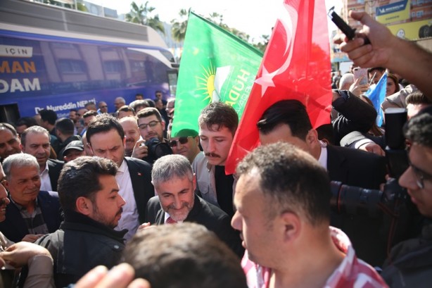 Foto - Bakan Nebati: Bunlar sürekli 'yapamazlar' diyen eziklerdir