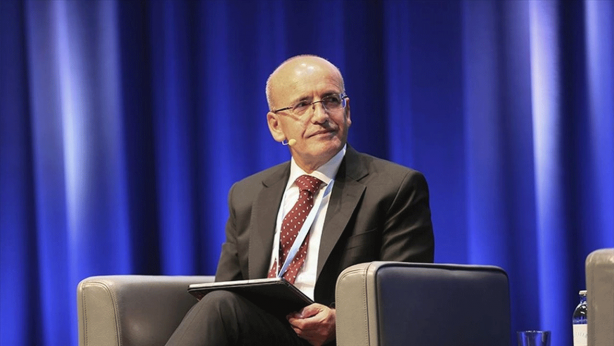 Bakan Şimşek sıcak gelişmeyi Türkiye'ye duyurdu